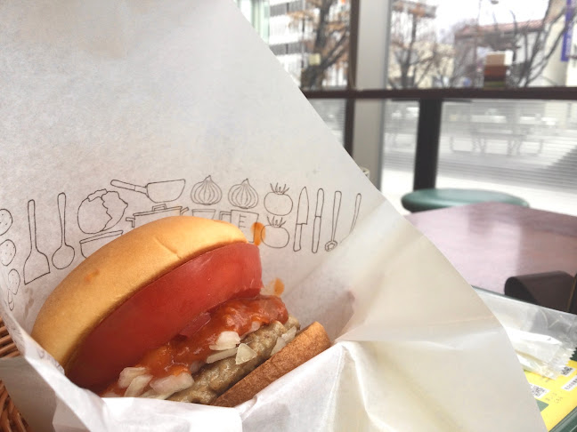 Opinii despre モスバーガー長野SBC前店 în 長野市 - 飲食業