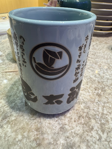 Comentarii opinii despre グルメ回転寿司函太郎手稲前田店