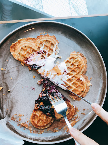 Comentarii opinii despre FUGLEN ASAKUSA