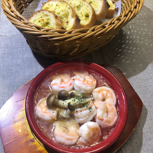 Opinii despre 洋風酒場エメアーク în 守口市 - 飲食業