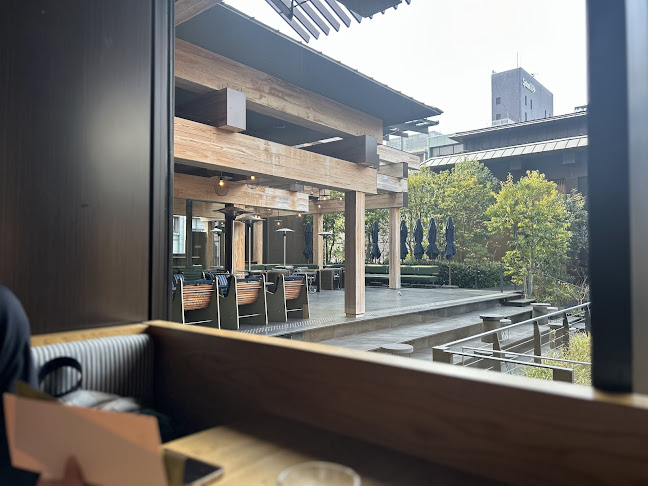 〒604-8185 京都府京都市中京区車屋町２４５−２ エースホテル京都 三階