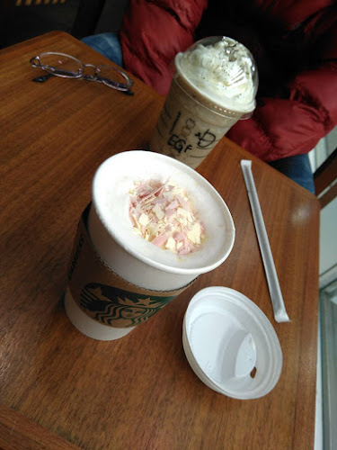 スターバックス コーヒー 北里大学病院店 - 飲食業