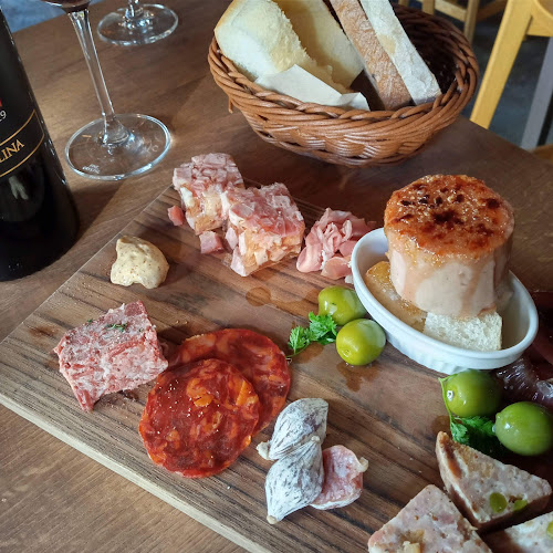 Comentarii opinii despre ワインの酒場。ディプント 大宮西口店