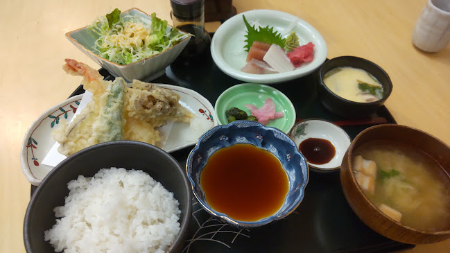 〒943-0832 新潟県上越市本町７丁目１−１７