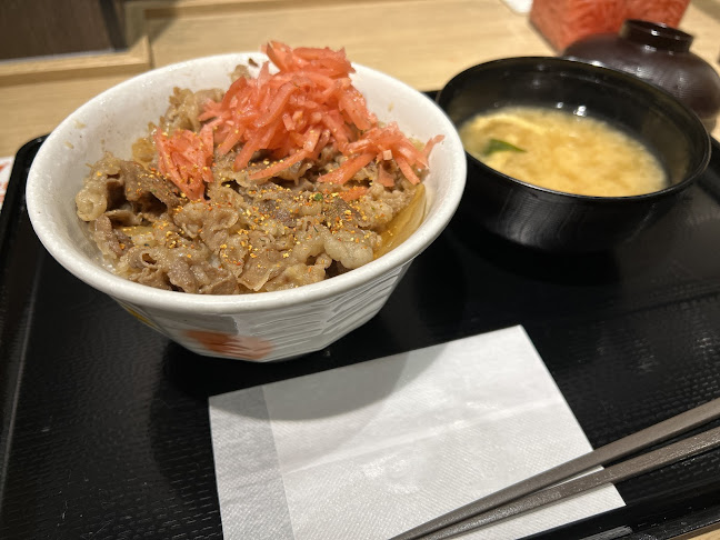 〒180-0004 東京都武蔵野市吉祥寺本町１丁目１５−４