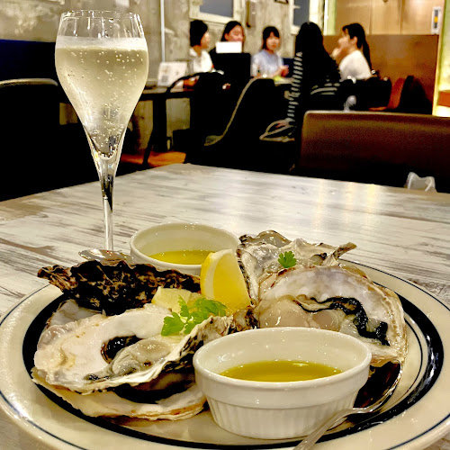 Comentarii opinii despre WINE RESTAURANT THE ATTACHMENT 横浜鶴屋町店