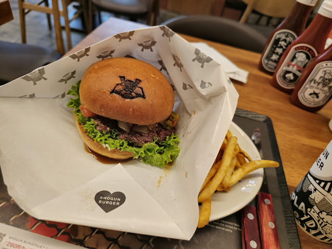 〒060-0063 北海道札幌市中央区南３条西４丁目２１−３ 五番街ビル 1階