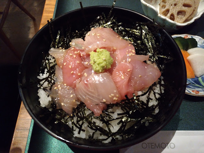 Opinii despre 日本料理 二代目 葵 神泉 în 渋谷区 - 飲食業