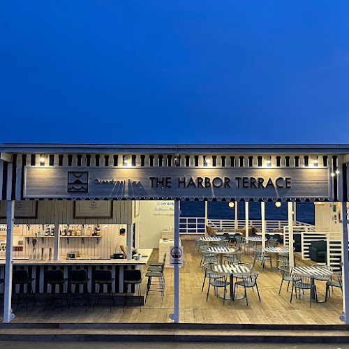 〒251-0035 神奈川県藤沢市片瀬海岸２丁目２０−３９