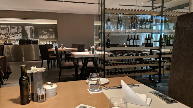 ザ・グリル - 飲食業