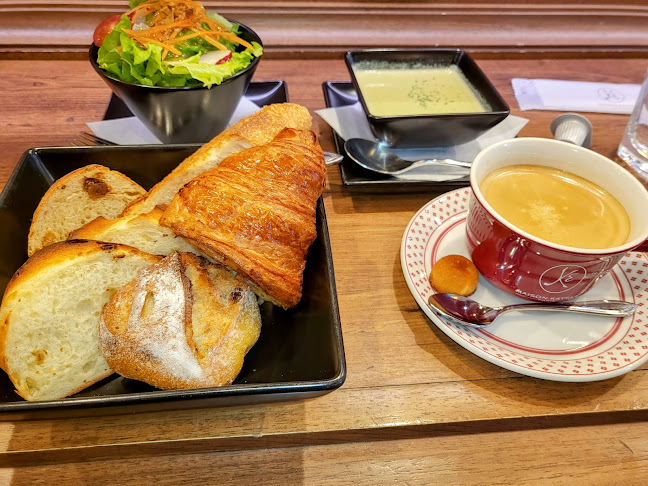 〒192-0012 東京都立川市曙町２丁目５−１ 伊勢丹立川店 1階