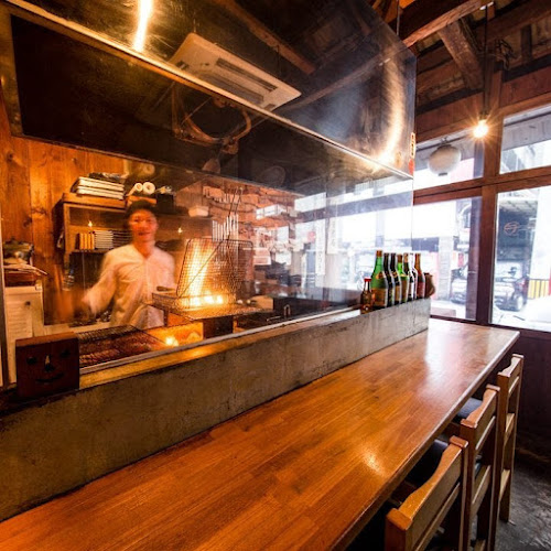 〒900-0015 沖縄県那覇市久茂地３丁目８−１９