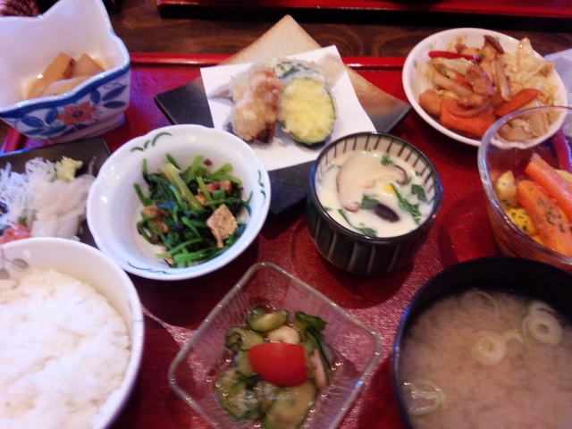 〒080-0022 北海道帯広市西１２条南１丁目２７−２