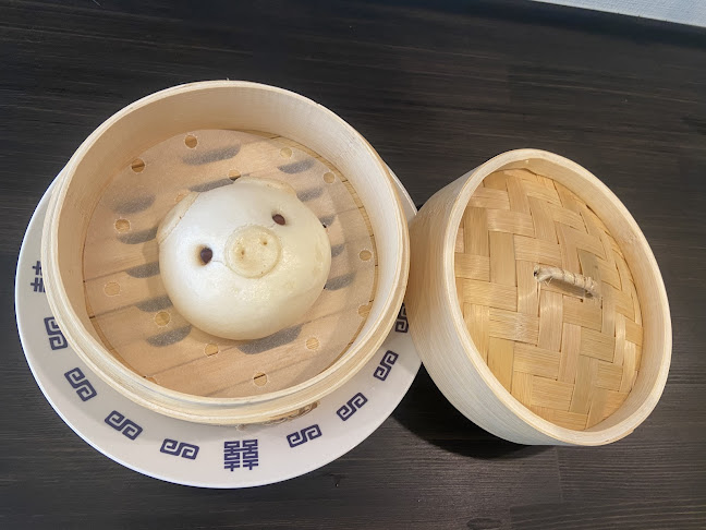 Opinii despre コンカフェ雲雲 concept cafe&BAR 〜yunyun〜 în 松山市 - 飲食業