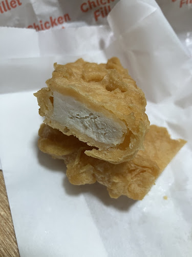 〒810-0001 福岡県福岡市中央区天神４丁目３−８