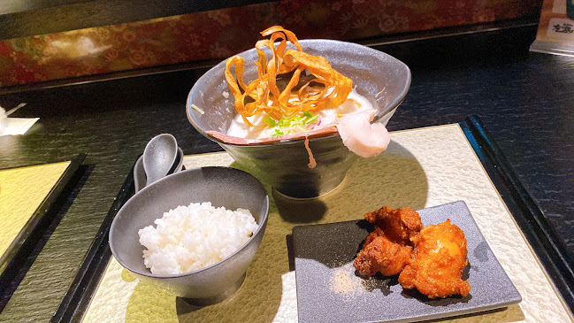 〒542-0081 大阪府大阪市中央区南船場３丁目９−６