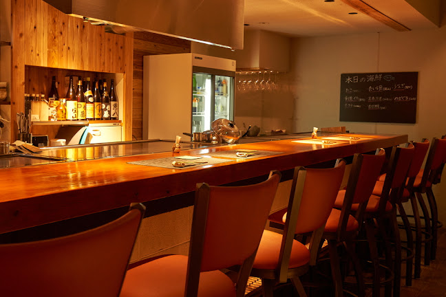 鉄板焼き 1千家（いっせんち) - 飲食業