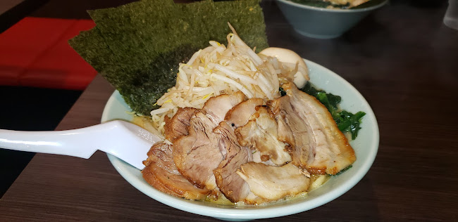 横浜家系ラーメン厚木インター魂心家 - 厚木市