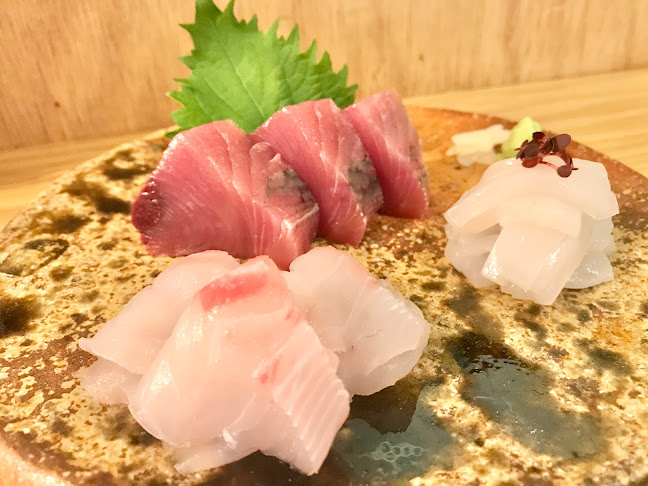 〒780-0841 高知県高知市帯屋町１丁目１５−１０ 帯屋町ビル １Ｆ奥