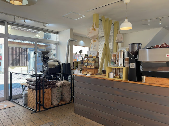 Opinii despre MOON SIDE COFFEE în ふじみ野市 - 飲食業