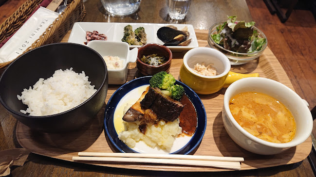 肉焼きワヰン酒場 テルミニ 姫路店