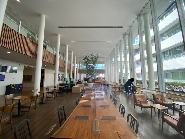 〒252-0329 神奈川県相模原市南区北里１丁目１５−１ 北里大学病院本館 1階