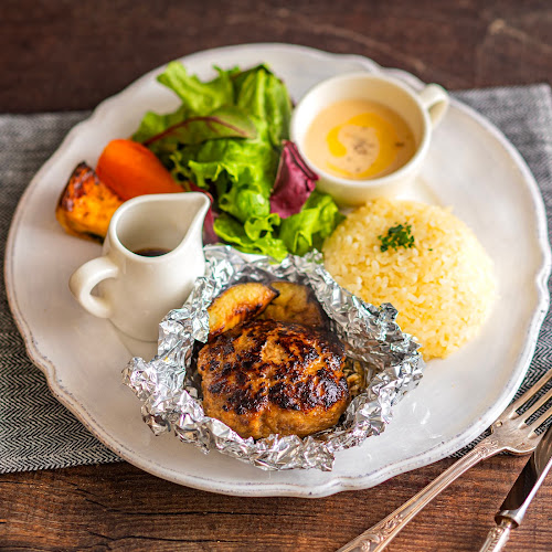 ラ・メゾン アンソレイユターブル アトレマルヒロ店