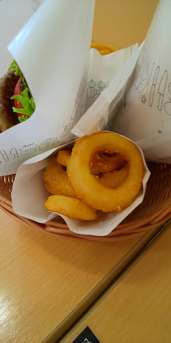 〒569-0034 大阪府高槻市大塚町１丁目９−３