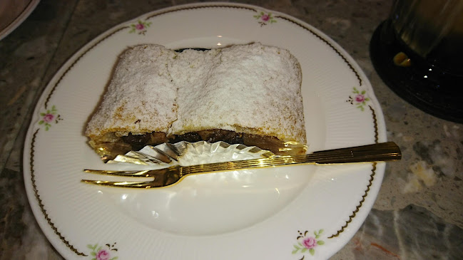 ウィーン菓子 シュトラウス - 飲食業