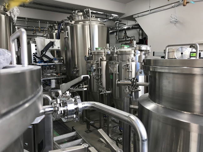 Comentarii opinii despre FETISH CLUB Tokyo BrewLab＋Bar ークラフトビール醸造所併設のビアバー