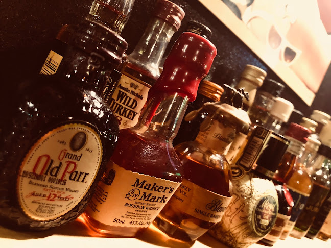 Bar Basement(バー ベースメント) - 江戸川区