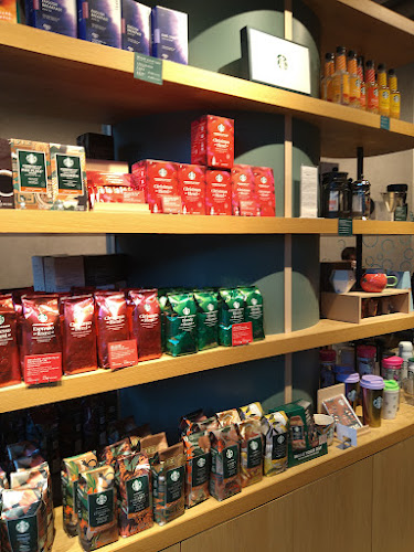 Comentarii opinii despre スターバックス コーヒー 中野セントラルパーク店