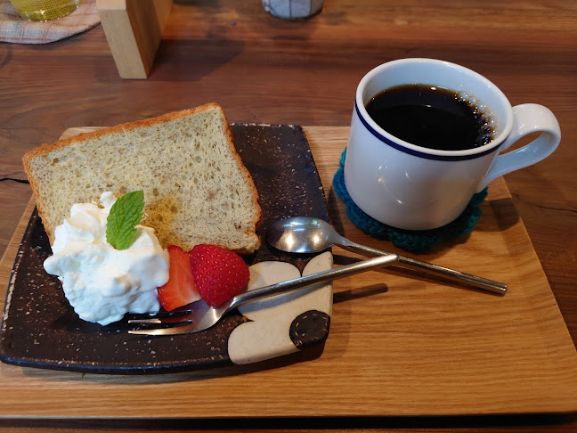 おうちＣａｆｅ樹と葉っぱ - 八王子市