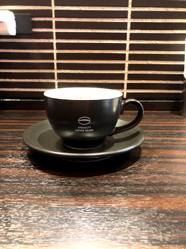 〒530-0047 大阪府大阪市北区西天満２丁目６−８ 堂島ビルヂング 1F