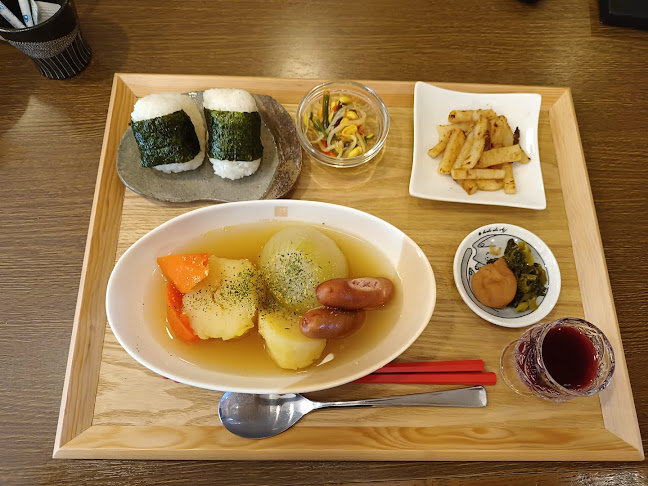 〒584-0086 大阪府富田林市津々山台２丁目４ ３Rinon津々山台1-C