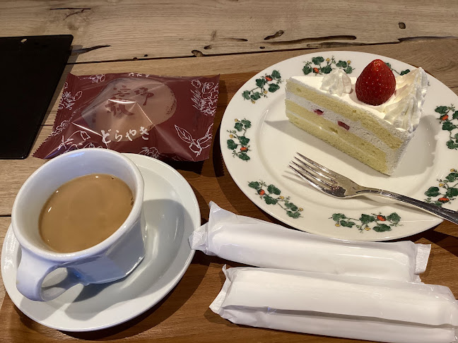 六花亭 神楽岡店 - 旭川市