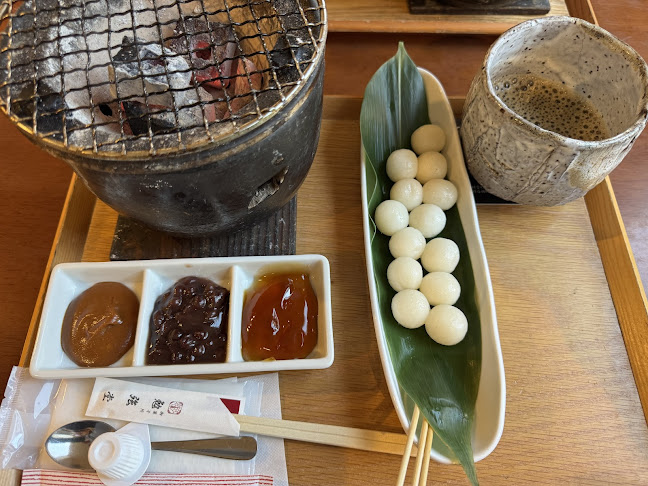 Opinii despre 御菓子所 勉強堂 川口店 în 富山市 - 飲食業