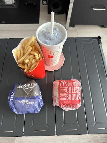 Comentarii opinii despre マクドナルド 天神橋筋六丁目店