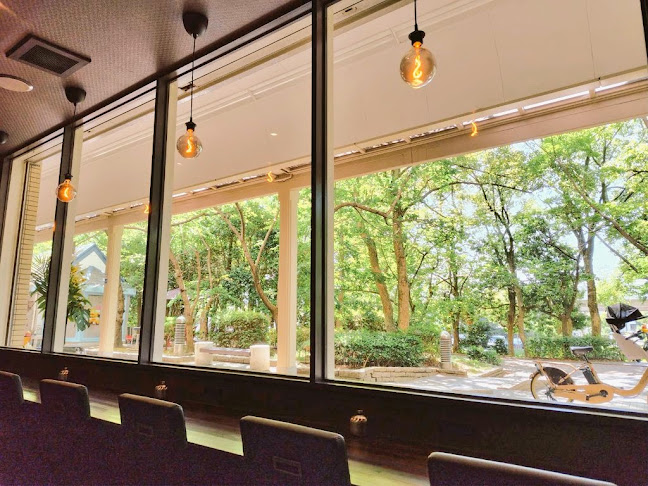 港島珈琲 - 飲食業