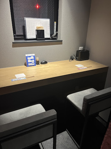 Opinii despre 酒問屋直営居酒屋 栖重 în 館山市 - 飲食業