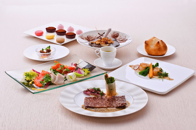 Opinii despre ソルプレーサ în 松本市 - 飲食業