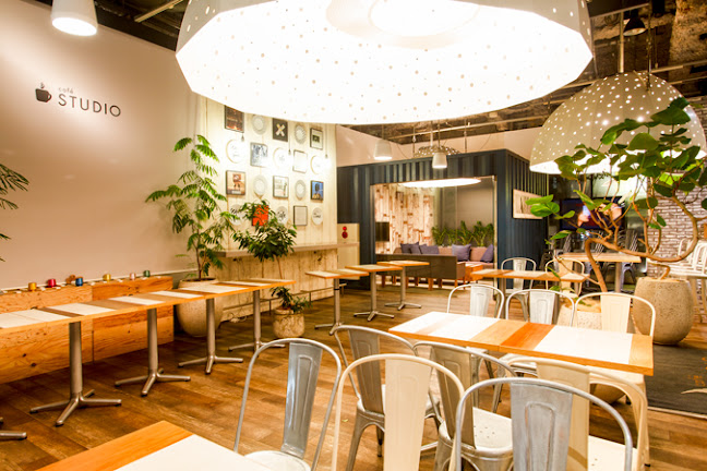 cafe STUDIO