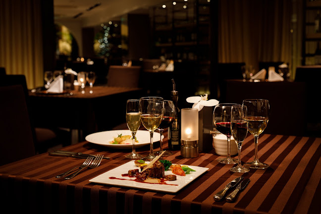 ザ・グリル - 飲食業