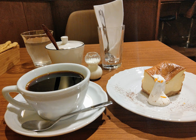 Opinii despre evening bar & night cafe ano.café（アノ カフェ） în 仙台市 - 飲食業