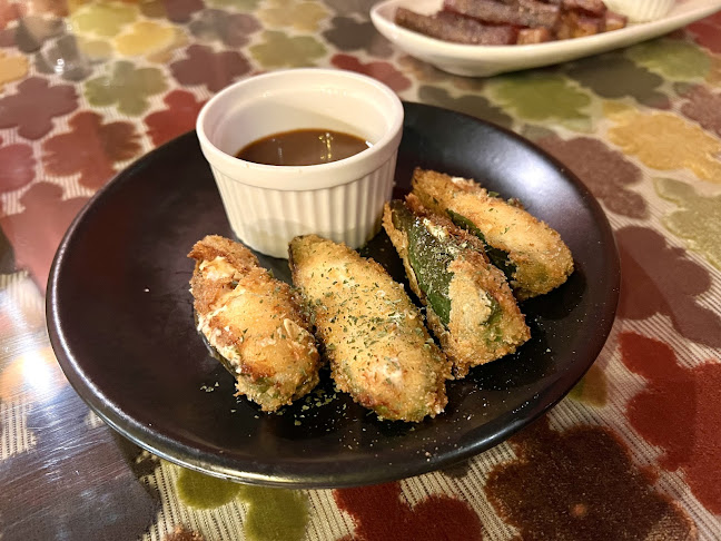 Comentarii opinii despre OVERWHELM HAMBURGER and BAR STAND