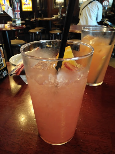 Comentarii opinii despre HUB東京オペラシティ店