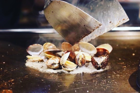 鉄板焼き 1千家（いっせんち) - 飲食業