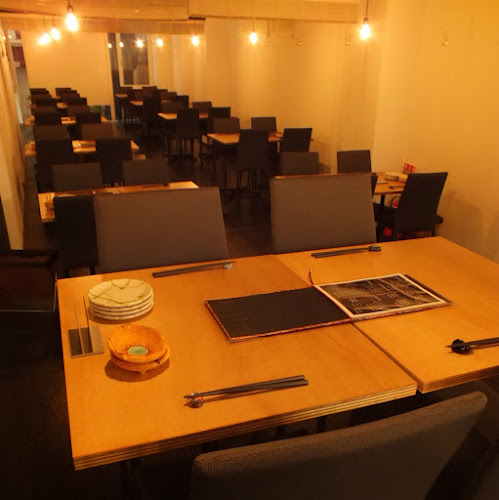 〒430-0932 静岡県浜松市中央区肴町３１６−３８ 1F