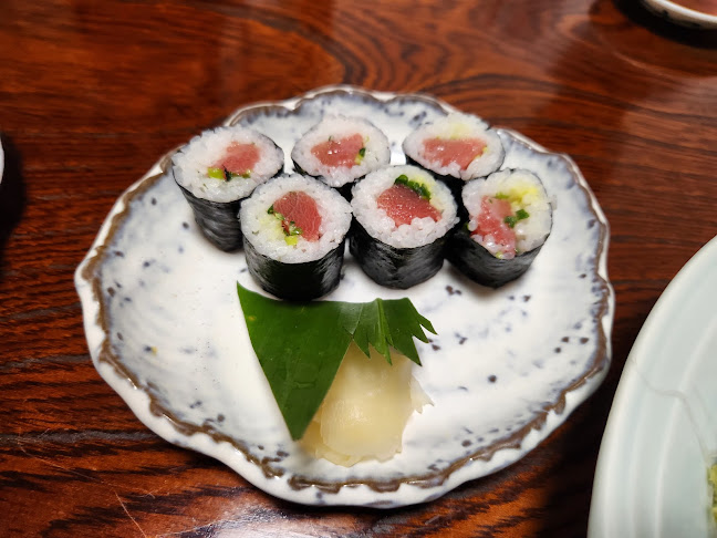 〒414-0004 静岡県伊東市猪戸１丁目８−３６