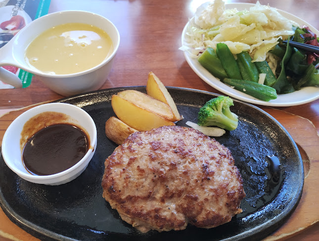 〒125-0063 東京都葛飾区白鳥４丁目１１−１９